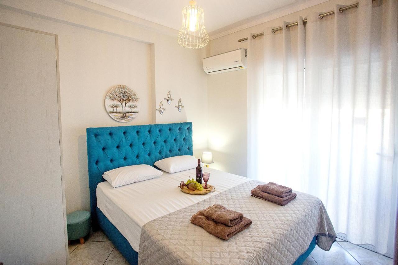 Holiday House Ioanna 2 - Loft Néa Péramos Eksteriør bilde