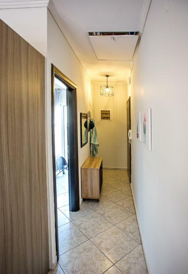 Holiday House Ioanna 2 - Loft Néa Péramos Eksteriør bilde